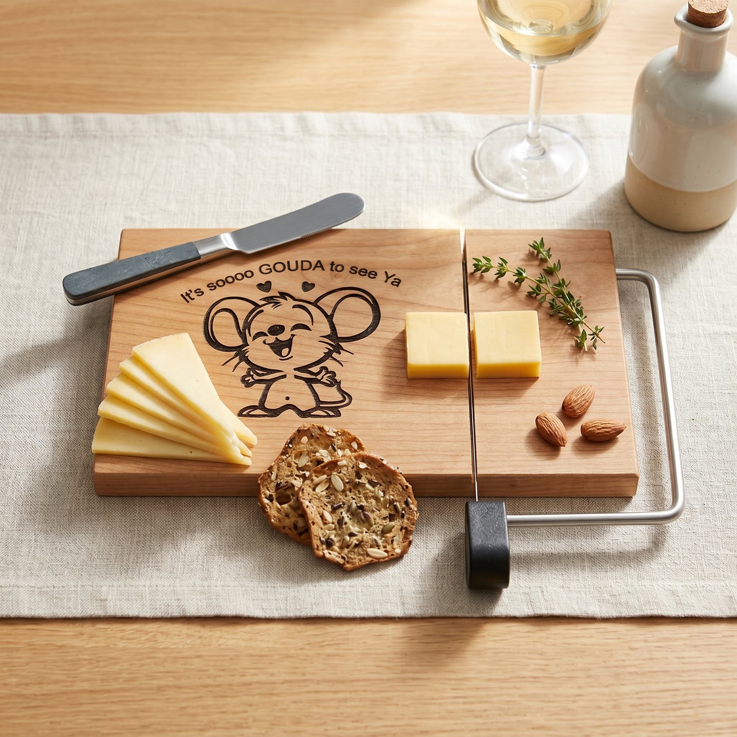 "It's soooo GOUDA to se Ya™ Cheese Board Slicer